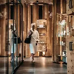 Werdenfelserei Szálloda 4*