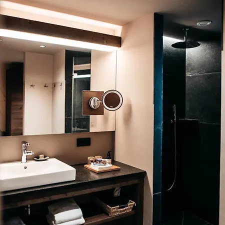 Hotel Werdenfelserei 4*